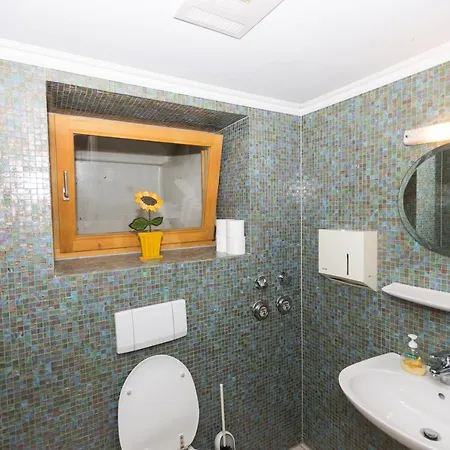 Deva Mittermaier Hotel